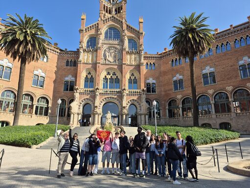 Le groupe Erasmus Occitan-Catalan à l'Hospital de San Pau à Barcelone 